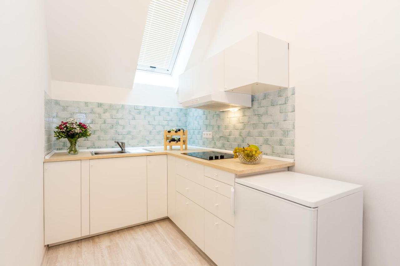 Apartmány Jedovary Trhové Sviny Exterior foto